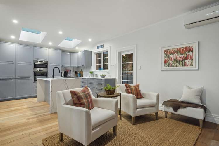 36 Queen Street Northcote Point_9