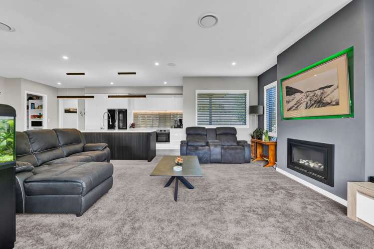 17 Honeyfield Drive Whalers Gate_7