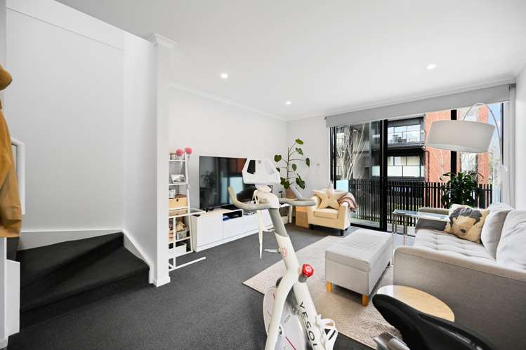 24/182 London Street Hamilton Central_7