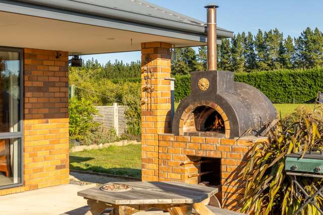 Immaculate lifestyle property with plenty of sheds