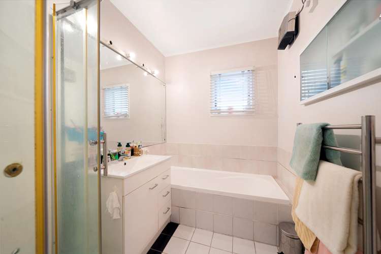 229 Golf Road Titirangi_15