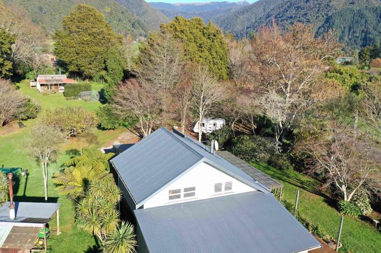 407 Hamama Road Takaka_21