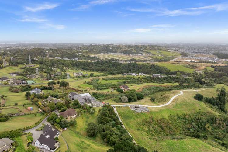 584 Redoubt Road Flat Bush_25