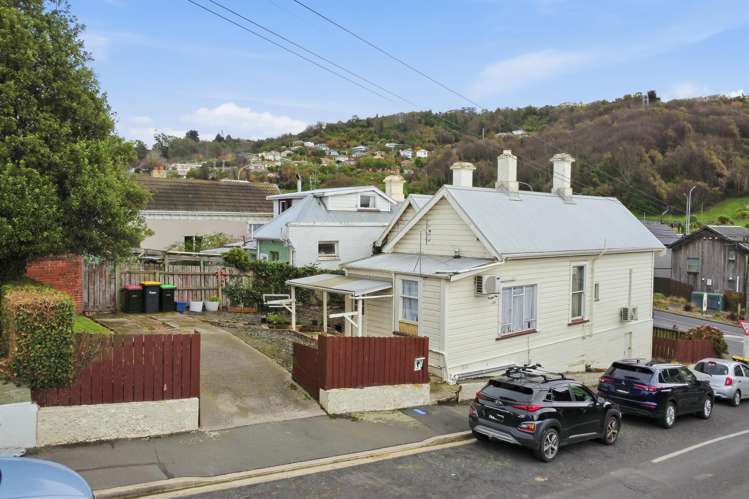 377 & 377A South Road Caversham_17