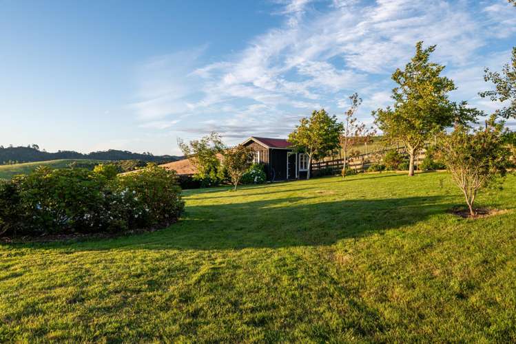 44 Arone Way Wainui_36