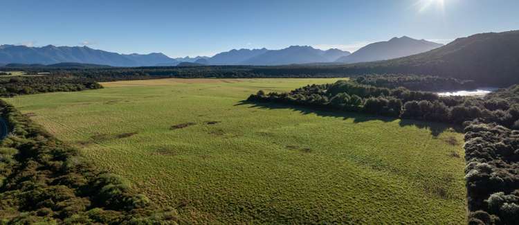 1223 Manapouri Te Anau Highway Manapouri_6