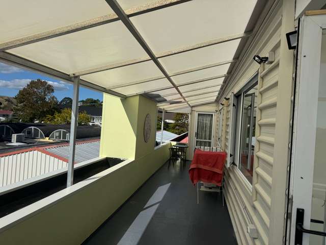 88 Commercial Road Helensville_3