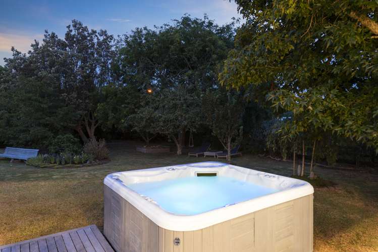 1083 Kahikatea Flat Road Waitoki_20