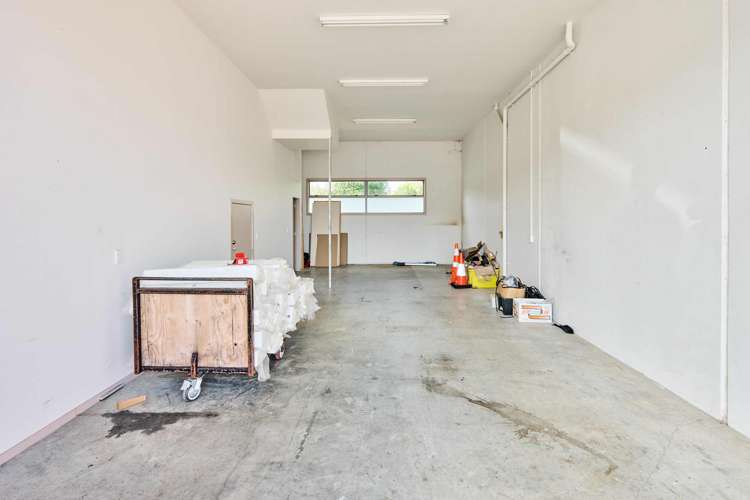 14/2 Northpoint Street Plimmerton_4