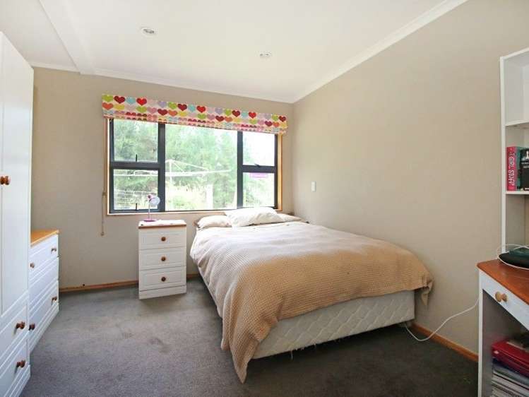 127 Kahuterawa Road Linton_13