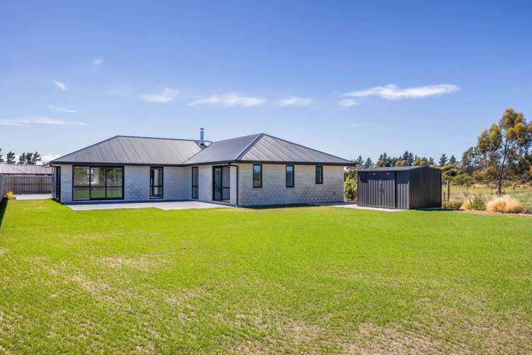 61 Greig Crescent Amberley_1