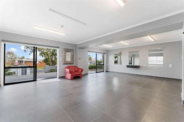 84 Gossamer Drive Pakuranga Heights_18