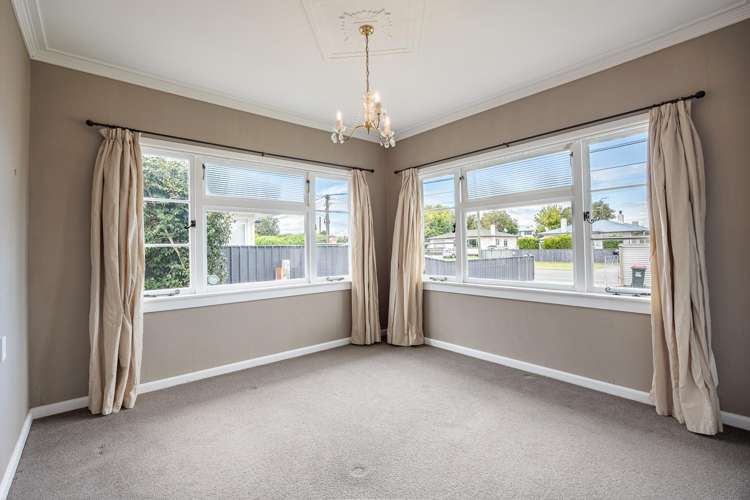 1005 Oliphant Road Raureka_12