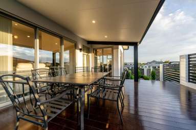 28 Meadowstone Street_3