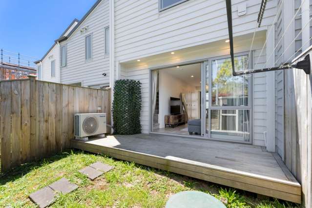 1B Sirius Place Botany Downs_4