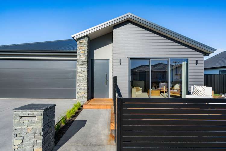 7/102 Eriksen Road Te Awa_15