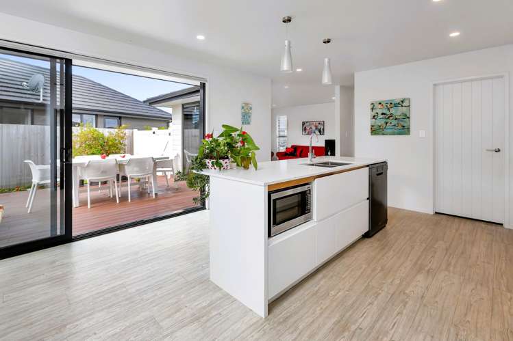 1 Te Akau Place One Tree Point_2