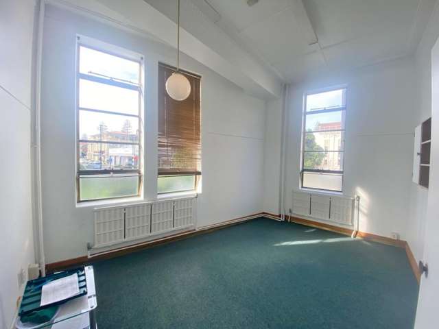 G2, 21 Browning Street Napier South_3