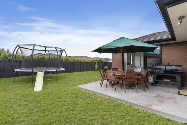 9 Orchard Terrace Riverhead_20