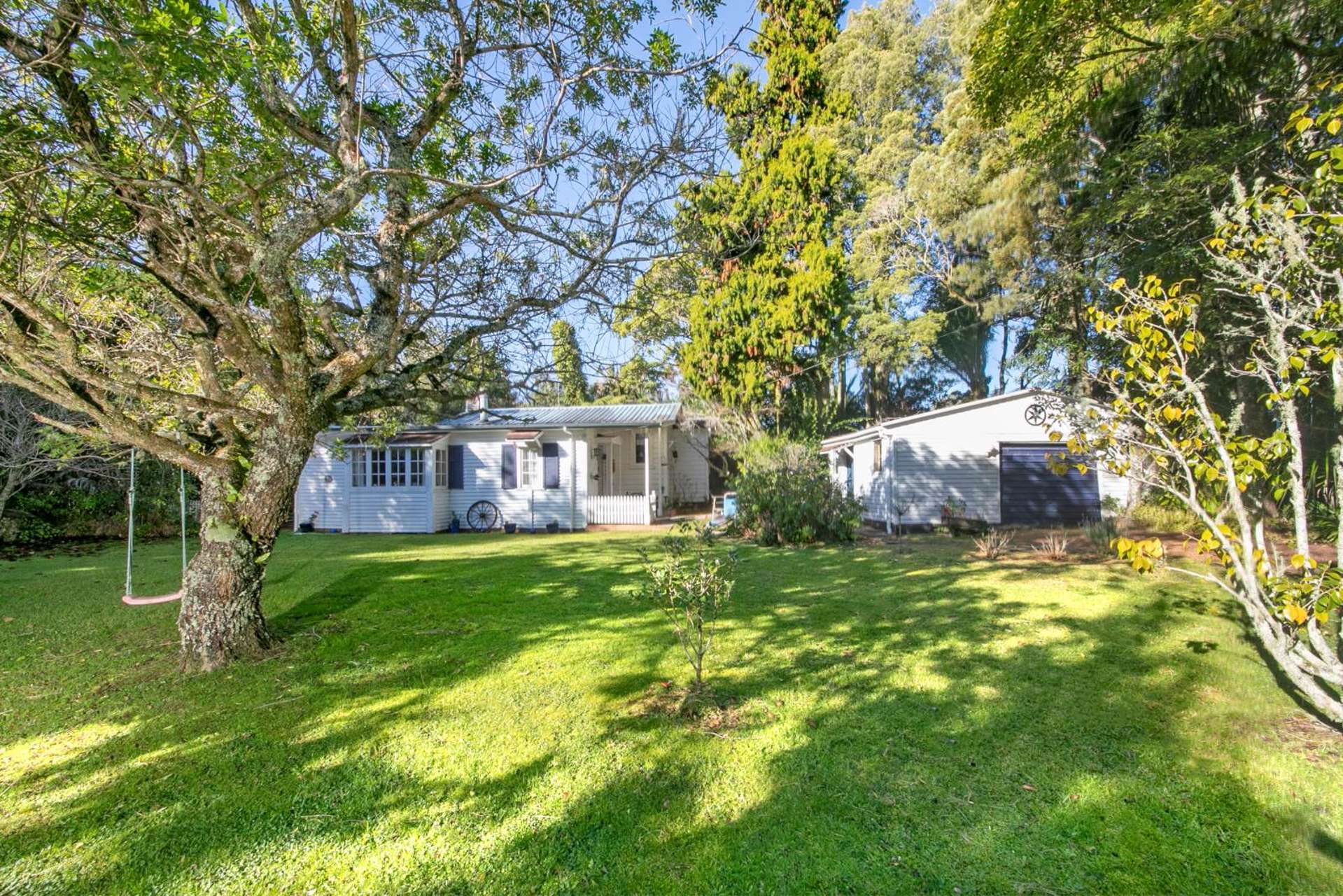 22 Bush Road Waiatarua_0