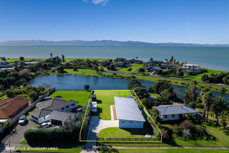 1158 East Coast Road Whakatiwai_19