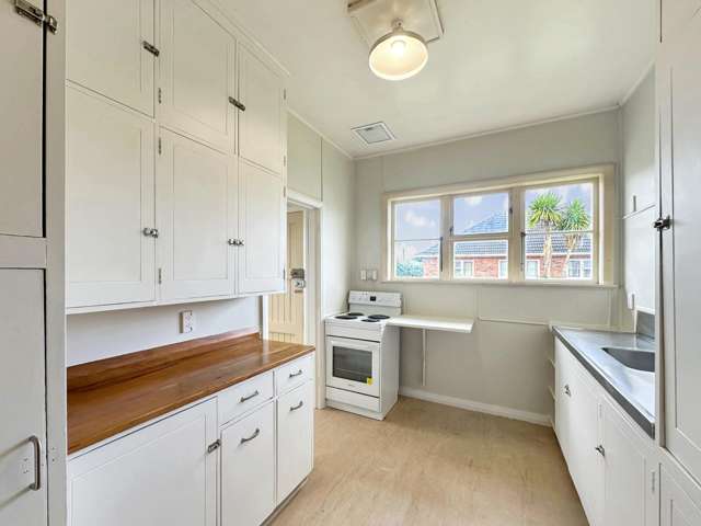 2 White Street 1236_4