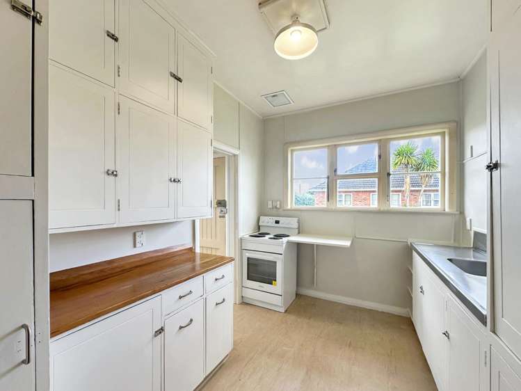 2 White Street 1236_3