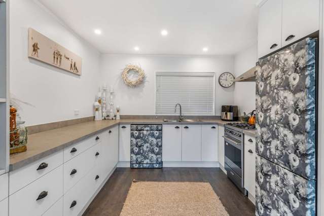 19 Dahlia Street Palmerston North Central_4