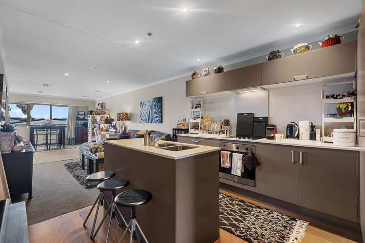 205/277 Maunganui Road_2