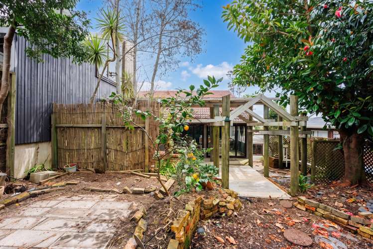 1/33 Edgeworth Road Glenfield_32