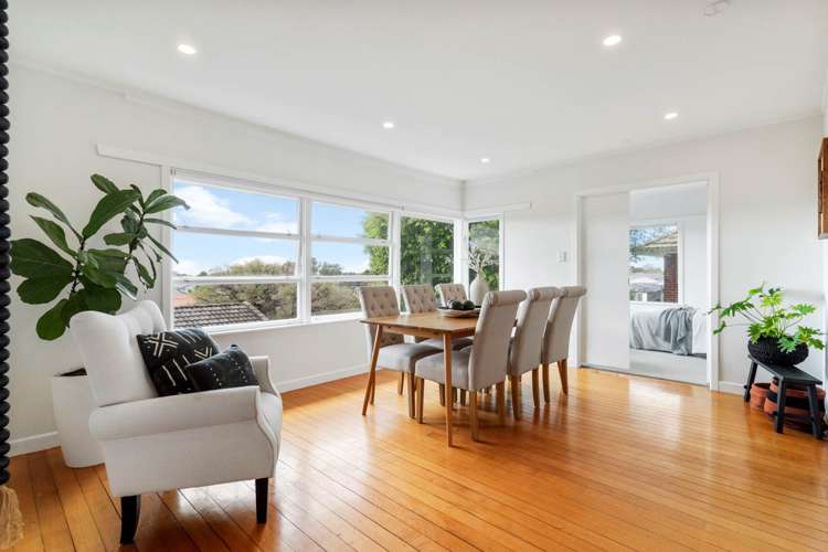 2/4 Corunna Road Milford_7