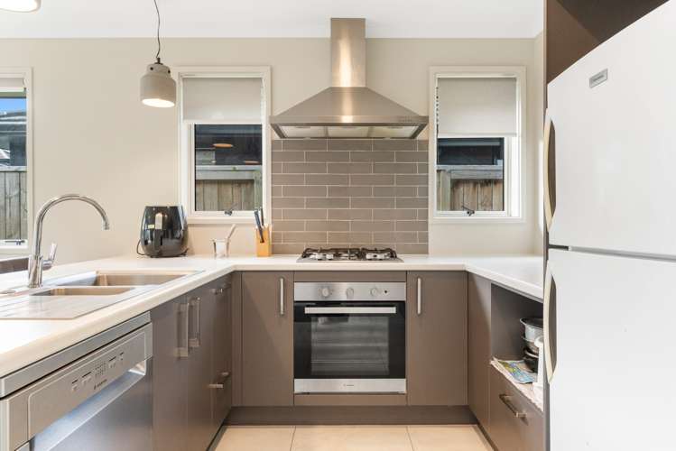 34 Hills View Drive Papamoa_5