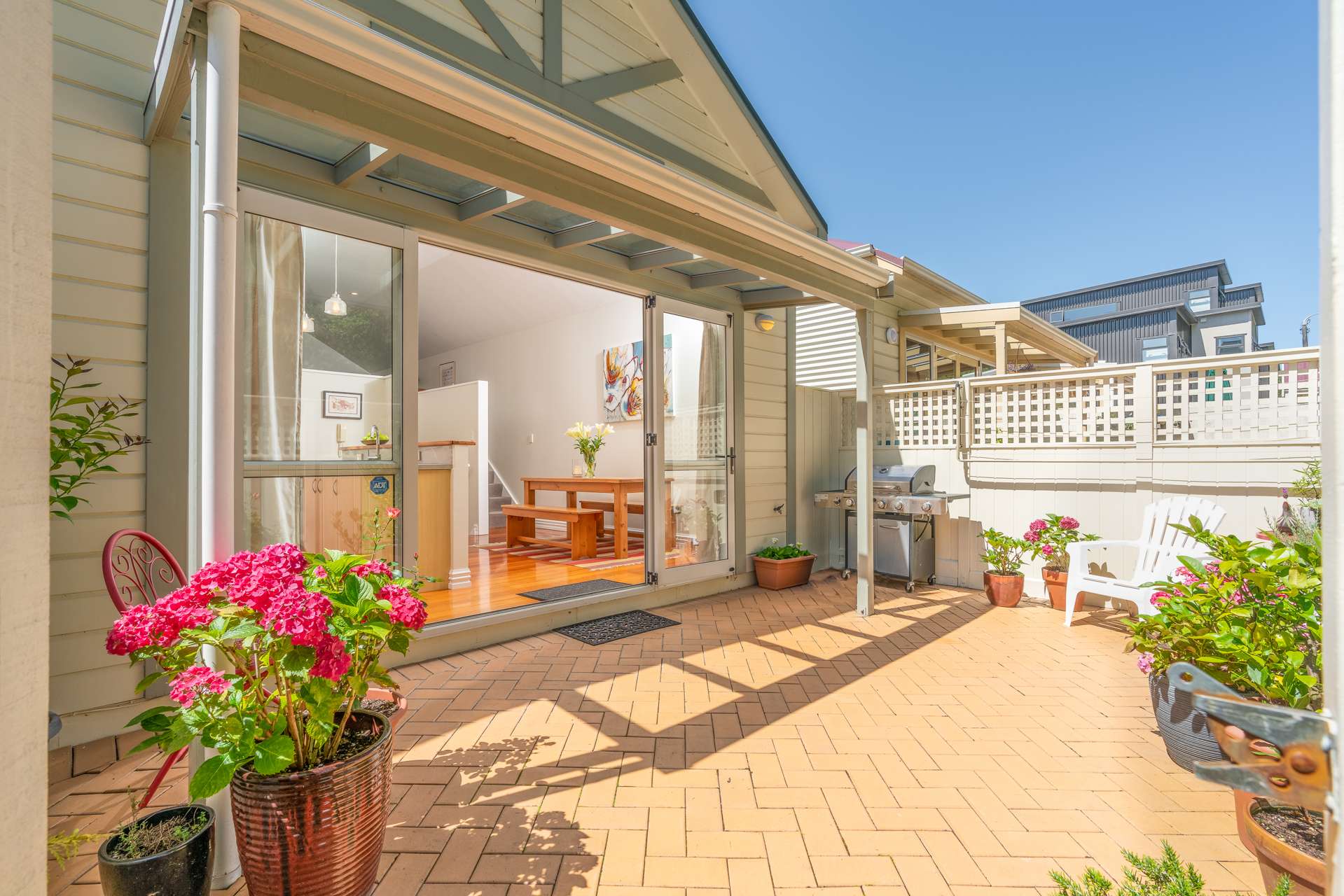 153f Grant Road Thorndon_0