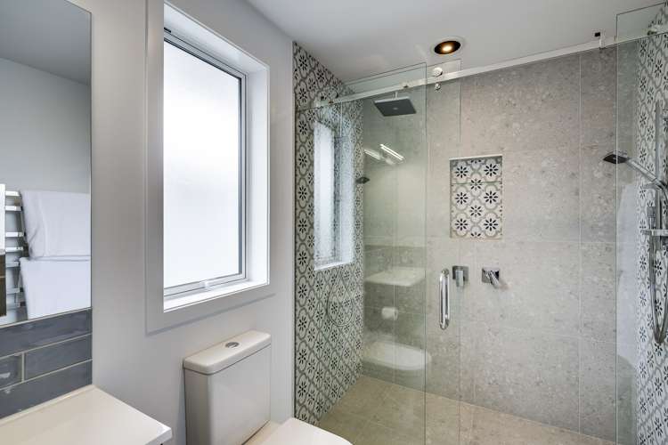 6 Meech Way Frimley_11