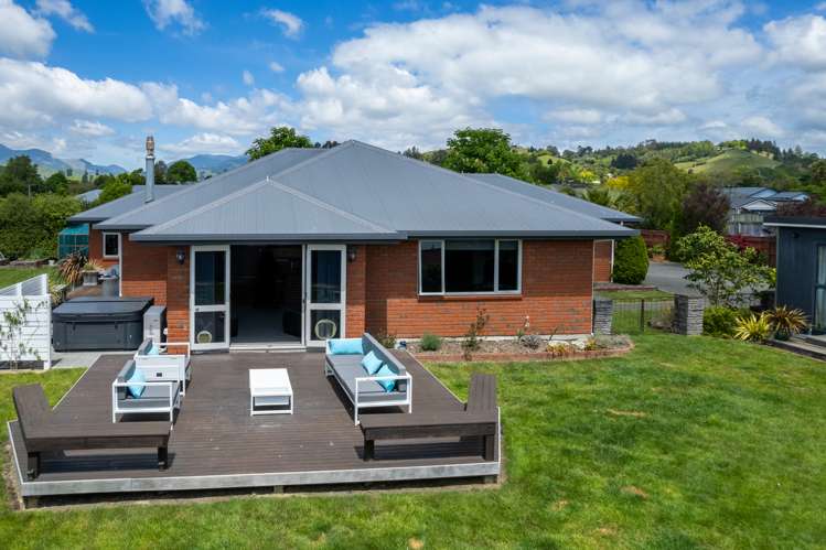 53b Lord Auckland Road Wakefield_2