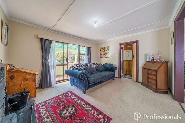 33 Wellington Road Wainuiomata_13