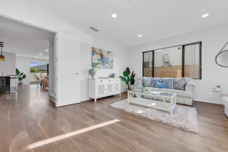 66 Donegal Park Drive Flat Bush_5