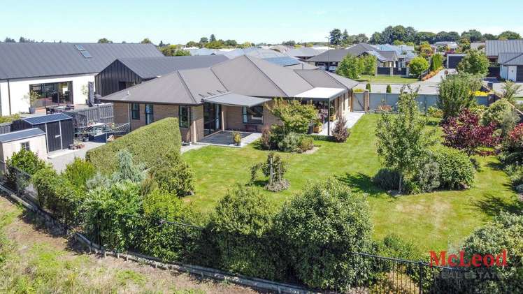 8 Alton Place Allenton_34