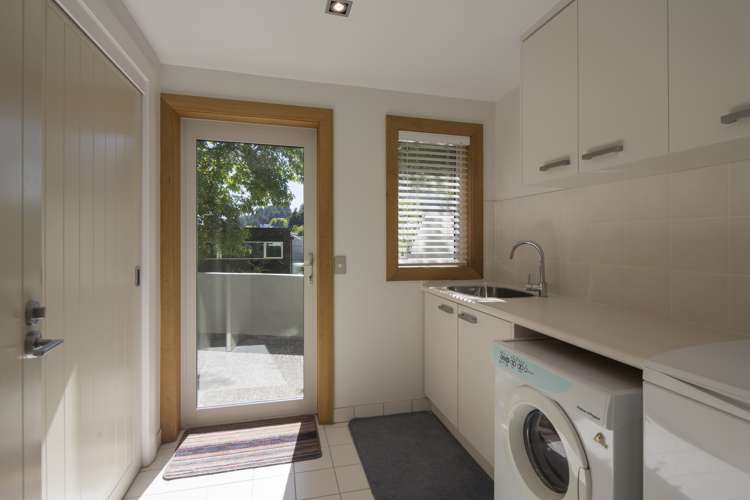 371 Peninsula Road Kelvin Heights_14