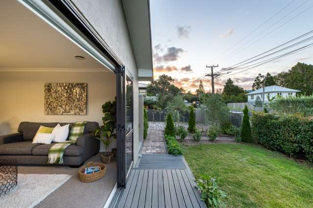 8a Westbourne Road Murrays Bay_1