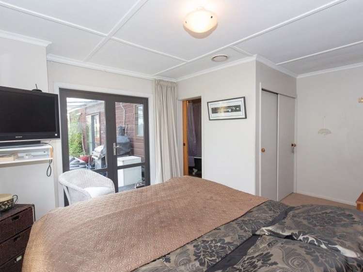 7 Bernard Road Albert Town_6