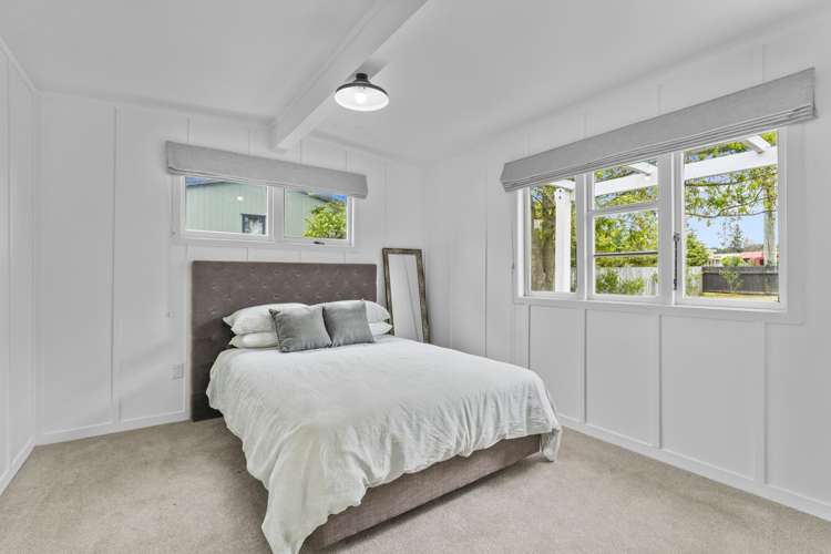 17 Lake Road Mangakino_10