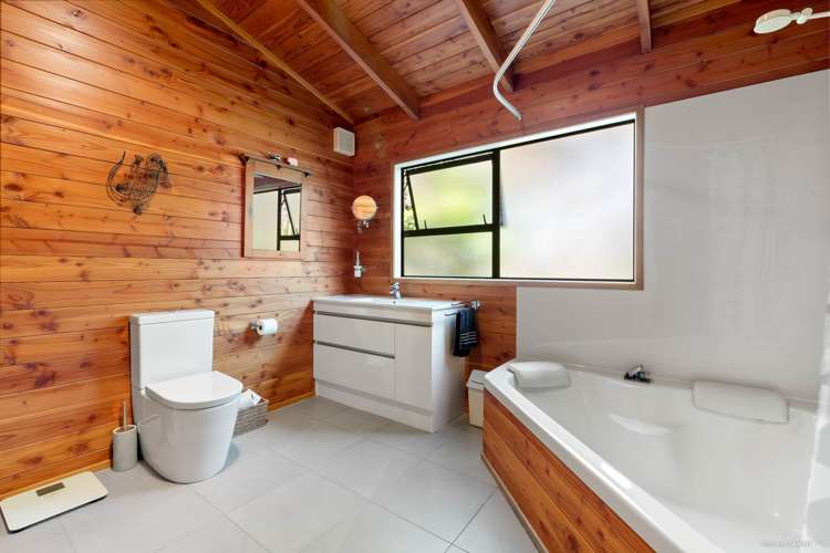 73 Sharon Road Waitoki_17