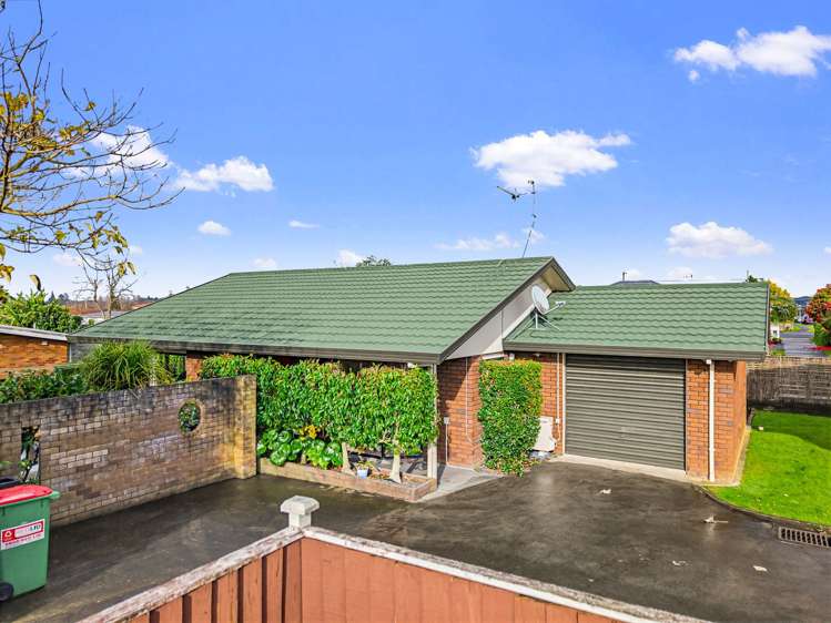 2/75 Moorhouse Street_0