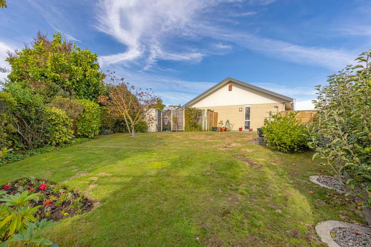 7 Lithgow Drive Otamatea_19