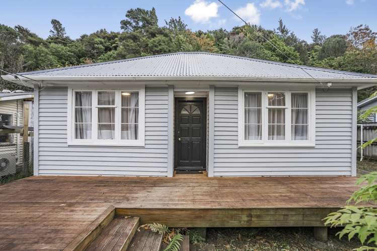 55 Hair Street Wainuiomata_18
