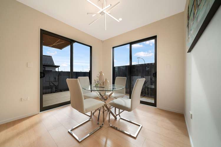 53 Meadowood Drive Unsworth Heights_23