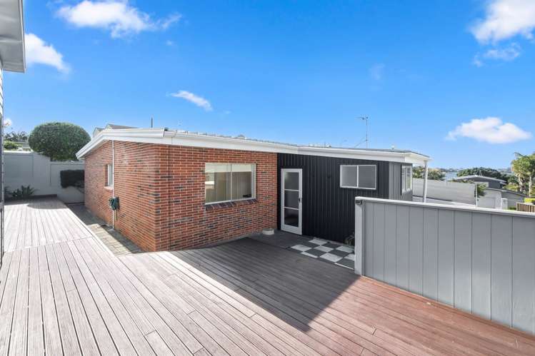 2/34 Lake View Road Takapuna_27