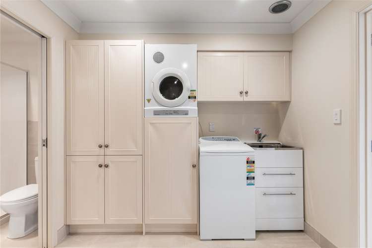 8 Eric Price Avenue Takapuna_38