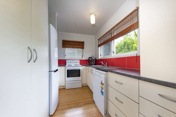 3/32a Clayburn Road Glen Eden_11